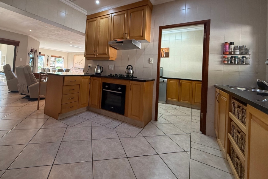 4 Bedroom Property for Sale in Birdwood Estate North West